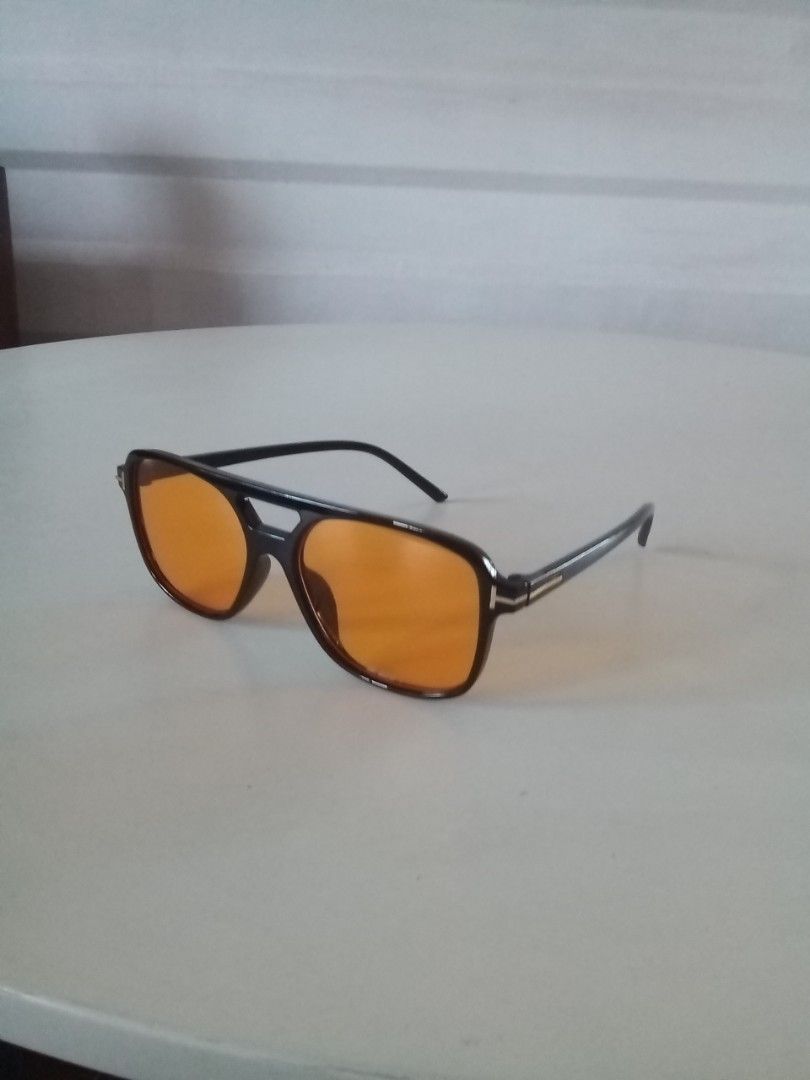 Bruce Aviator orange lens sunglasses Tom Ford (Category: Sunglasses & Eyewear) located in Makati City. Submitted by pinkeealvarez (Listing ID 1465442723, Image 1). Description: .