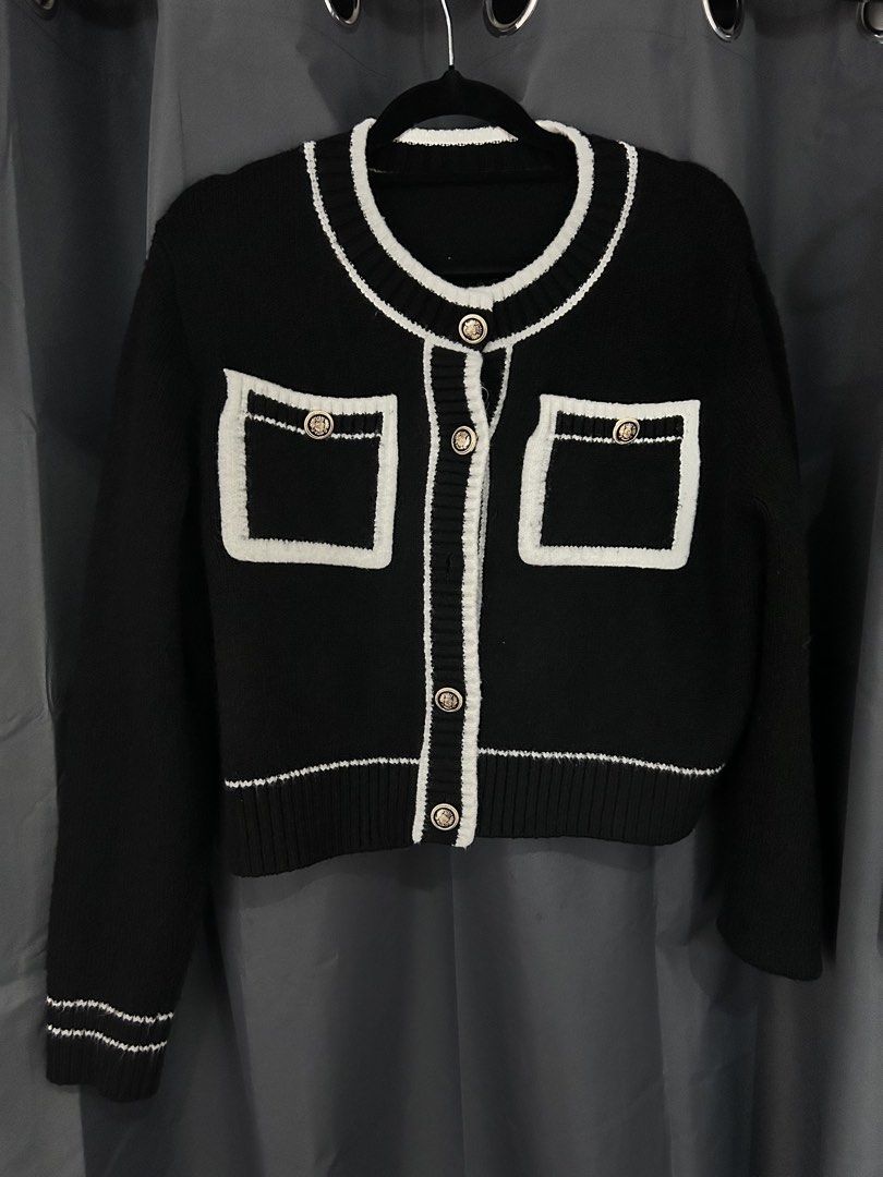 Bundle: Office top (Category: Blouses) located in Quezon City. Submitted by maekuuh (Listing ID 1465483323, Image 2). Description: Brand: Cider Declutter Black #office #ootd.