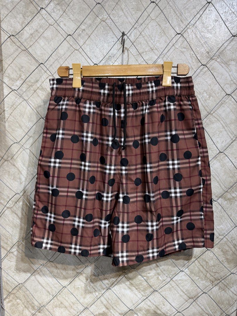 Burberry Polka-Plaid Short. (Category: Shorts) located in Manila. Submitted by ardobe.mnl (Listing ID 1465536668, Image 1). Description: . Size: Large Dimes: 30-36 W x 19” L Condition: Excellent Flaw: None! Dm for inquiries! 📥.