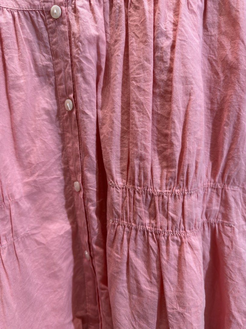 Button Down Blouse (Category: Blouses) located in Manila. Submitted by glamstylemnl (Listing ID 1465423447, Image 2). Description: ♡ SIZE: L ♡ BUST: 40 ♡ Swipe left to see the actual color & details ♡ round neck / gathered shirring at the waist ♡ HQ • 10/10 ♡ Ready to wear 👚.