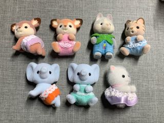 Calico Critters Husky Baby Train Ride, Toys & Collectibles, Figurines ...
