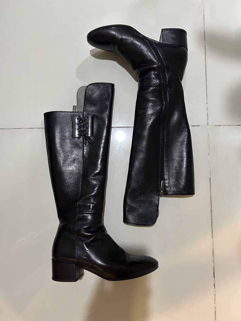 Calpierre Boots IT 39 (Category: Boots) located in Makati City. Submitted by miss.manolos.closet (Listing ID 1465387579, Image 1). Description: .