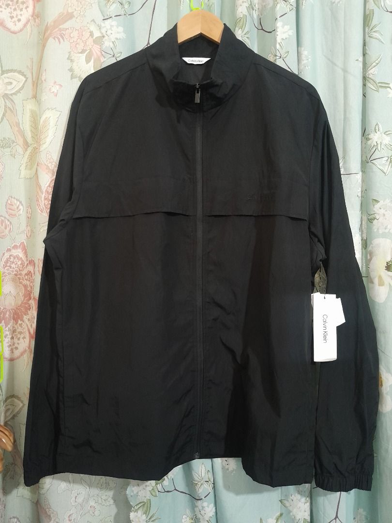 Calvin klein black jacket (Category: Coats, Jackets and Outerwear) located in Carmen, Agusan del Norte. Submitted by jcardss_03-.com (Listing ID 1465397192, Image 1). Description: This is thrifted item you can see the details on pictures DM for more information size xl Dimes 24x30 .