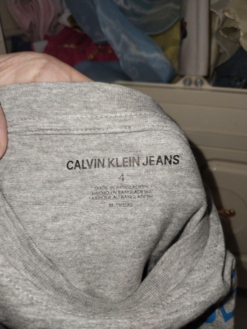 Calvin Klein Kids 3-4 years old (Category: Babies & Kids Fashion) located in Cavite. Submitted by krisandrakian (Listing ID 1465457577, Image 2). Description: 3-4yrs..