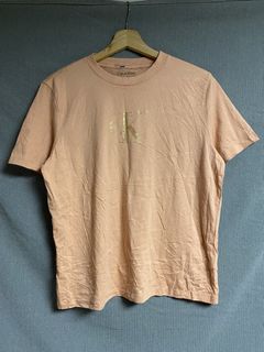 (Category: ) located in . Submitted by ukaythriftshirt (Listing ID 1465526768, Image 1). Description: .