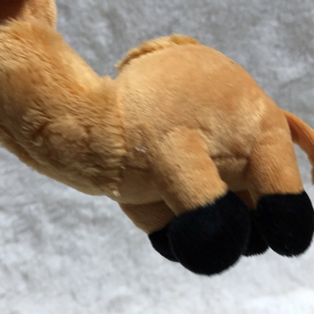 Camel Plush Charm (Category: Everything Else Others) located in Quezon City. Submitted by kitsune.treasures (Listing ID 1465490242, Image 2). Description: Like new *First to pay policy! *1 day reservation only. Failure to pay on time, auto cancel. 📍Quezon City * MOD: J&T | Lalamove * MOP: GCASH | BPI 📦ON HAND AND READY TO SHIP! CONDITION: WHAT YOU SEE IS WHAT YOU GET. Dimensions: Kindly check the photos for the actual measurements. Please check