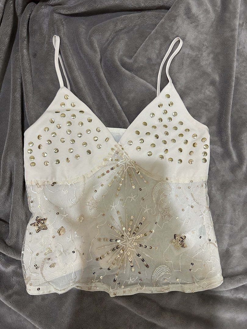 Cami top with Gold Sequins (Category: Sleeveless) located in Marikina City. Submitted by bxllaxox (Listing ID 1465503190, Image 1). Description: Never used .