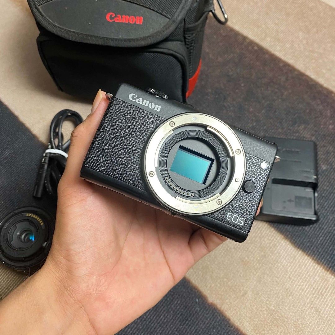 Canon EOS M200 Mirrorless Camera with 15-45mm Lens (Category: Cameras) located in Rodriguez. Submitted by tan_13 (Listing ID 1465488828, Image 2). Description: Canon M200 All working 10/10 functionalities 9.5/10 cosmetics Clean sensor No vignette and dead pixels Rubbers intact Inclusions : Canon M200 15-45mm charger battery strap sd card bag P29,999 only 📍Montalban Rizal Open for meet halfway, Lbc shipping with security deposit to be deduct on s