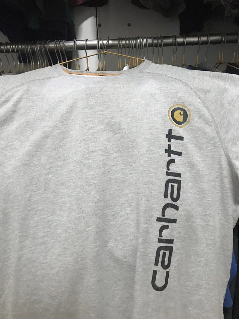 Carhartt Force T-Shirt (Category: Tshirts & Polo Shirts ) located in Manila. Submitted by terlterlterl (Listing ID 1465531168, Image 3). Description: 29.5x25 minor yellowings on the armpit pinhole .