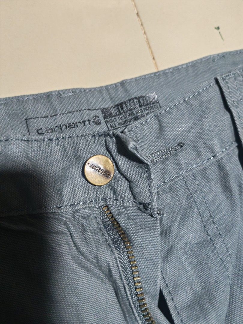 Carhartt relaxed fit twill utility work short (Category: Shorts) located in Butuan. Submitted by bonz87 (Listing ID 1465487766, Image 3). Description: Carhartt relaxed fit twill utility work short 32 ontag Dimes 32x20 As new condition No issue.