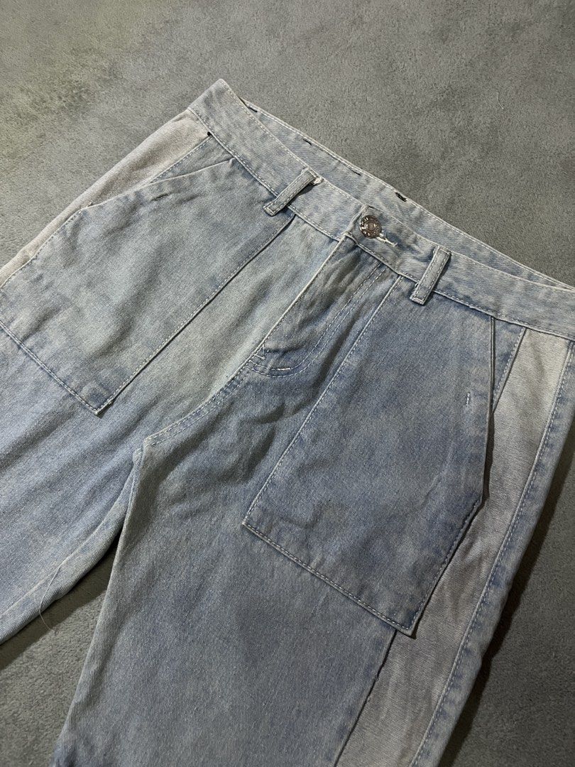 Carpenter Jorts (Category: Shorts) located in Marilao. Submitted by thriftyy_69 (Listing ID 1465432311, Image 2). Description: Size: 30 length: 21 conditions: 9.5/10 issue: none .