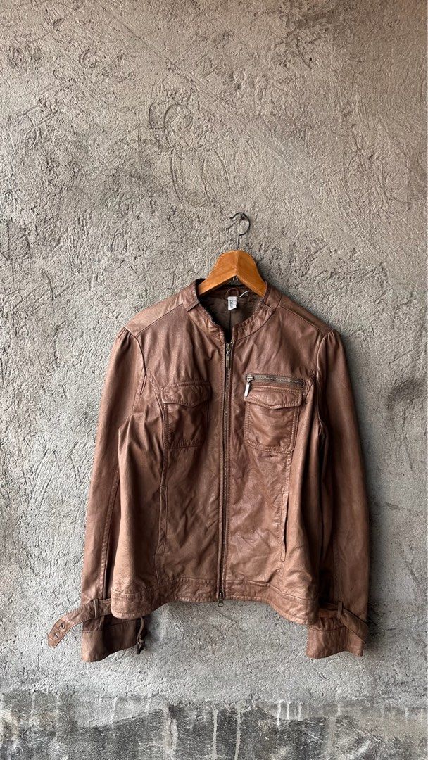 Caslon Brown Leather (Category: Coats, Jackets and Outerwear) located in Cabuyao City. Submitted by kisyana (Listing ID 1465393938, Image 1). Description: .