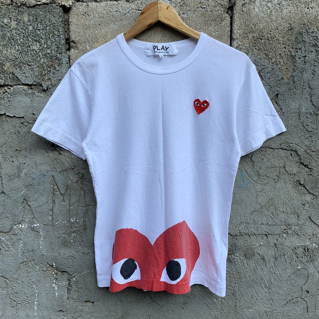 CDG Tshirt white (Category: Luxury Apparel) located in Manila. Submitted by _thrift.clothes._ (Listing ID 1465483165, Image 1). Description: Size:Small W:17 L:25.