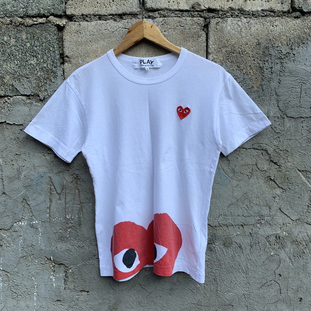 CDG Tshirt white (Category: Luxury Apparel) located in Manila. Submitted by _thrift.clothes._ (Listing ID 1465483165, Image 2). Description: Size:Small W:17 L:25.