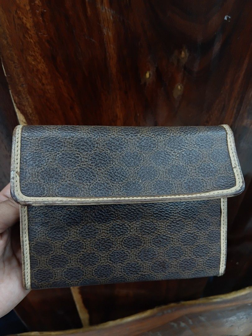Celine LAST PRICE POSTED (Category: Wallets & Card holders) located in Subic. Submitted by AnythingBrandedby_May (Listing ID 1465465810, Image 1). Description: LAST PRICE POSTED CELINE.