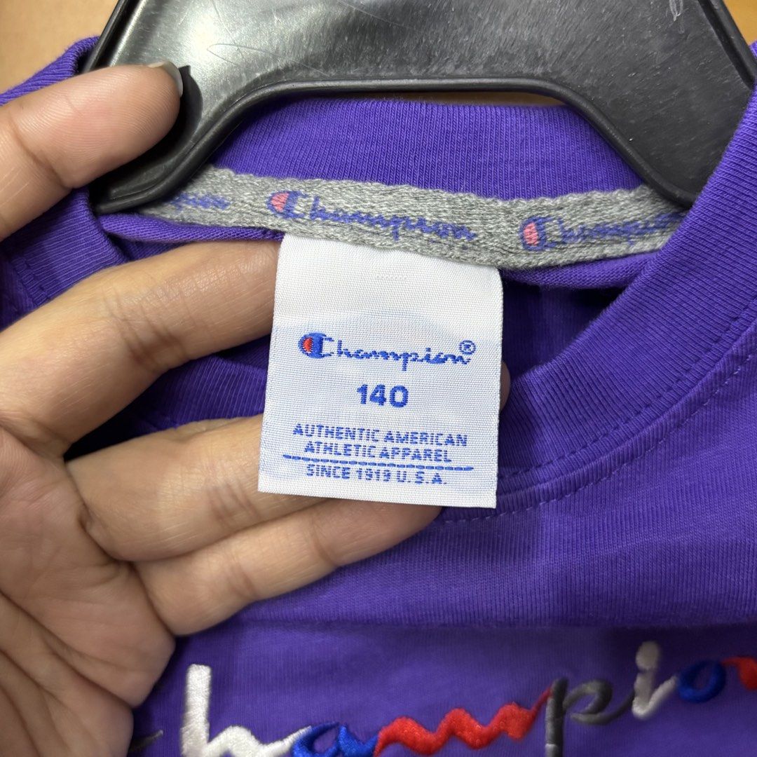 Champion kids t-shirt (Category: Babies & Kids Fashion) located in Valenzuela. Submitted by thriftynanay88 (Listing ID 1465468832, Image 2). Description: Size 140 on tag runs small fits 5Y.