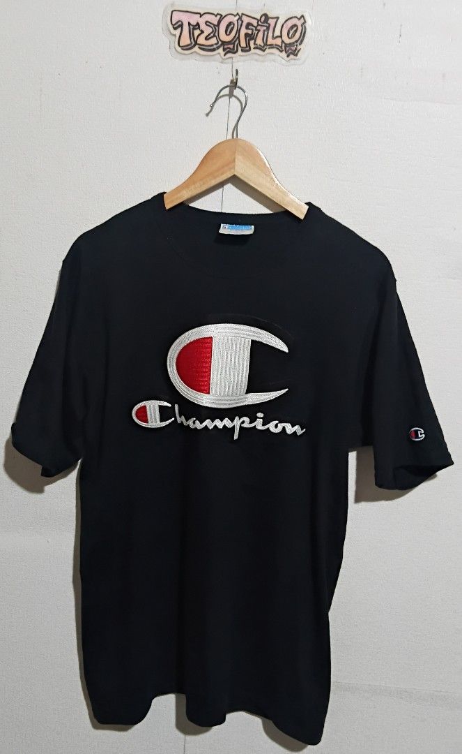 Champion tee (Category: Tshirts & Polo Shirts ) located in Santo Tomas. Submitted by teofilo-thrifted (Listing ID 1465484057, Image 1). Description: Champ!on Excellent Size large tag L30 W20/21 Pr!ce 650 fix free shipping na.