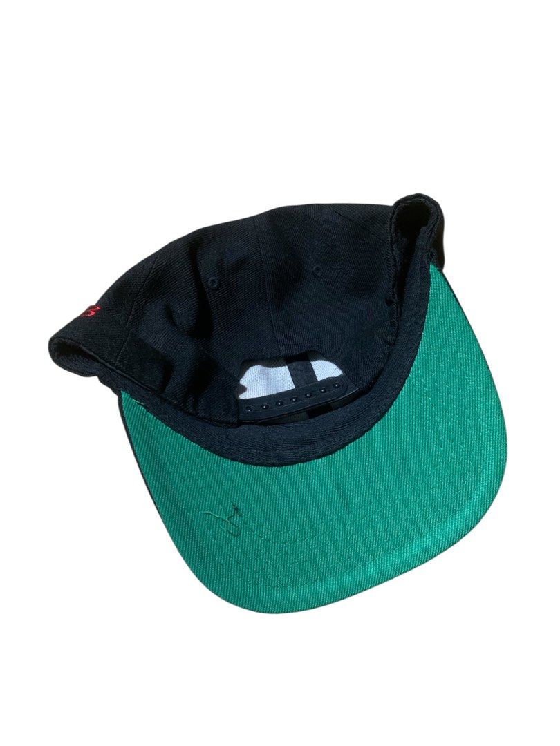 Chanel (Category: Caps & Hats) located in Manila. Submitted by lyf_7hrift (Listing ID 1465492382, Image 3). Description: Chanel Zero Cap P600 9.5/10 Color Rate Used Condition.