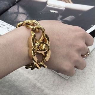 (Category: ) located in . Submitted by yasfinds (Listing ID 1465485665, Image 1). Description: .