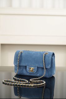（分類：）位於 。 由 cosmicdolphin-bc6c 提交（商品編號 1465451089，圖片 1）。簡介： 。