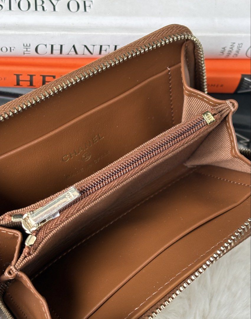 Chanel caramel zip coin med size (Category: Luxury Bags & Wallets) located in Quezon City. Submitted by luxuryamethystph (Listing ID 1465433250, Image 3). Description: Brand new complete.