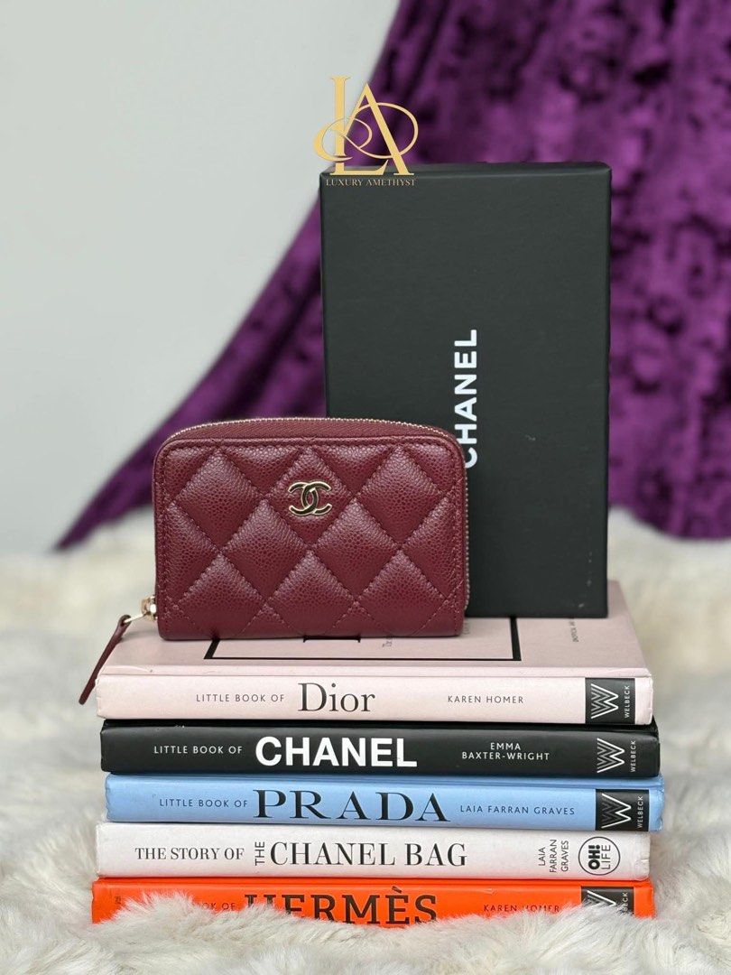 Chanel card holder zip coin (Category: Luxury Bags & Wallets) located in Quezon City. Submitted by luxuryamethystph (Listing ID 1465435565, Image 1). Description: Brand new complete inclusions.