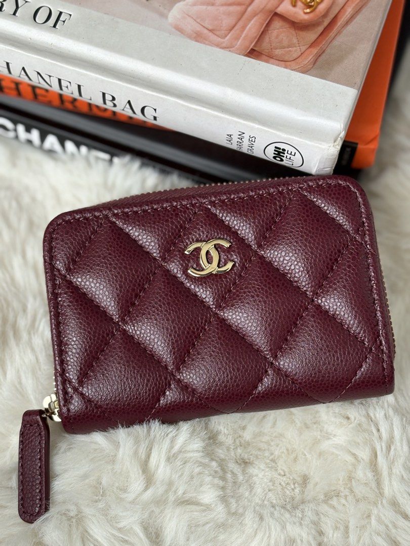 Chanel card holder zip coin (Category: Luxury Bags & Wallets) located in Quezon City. Submitted by luxuryamethystph (Listing ID 1465435565, Image 2). Description: Brand new complete inclusions.
