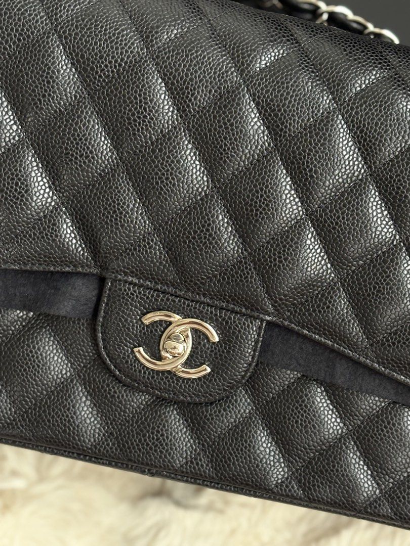 Chanel jumbo flap series 21 (Category: Luxury Bags & Wallets) located in Quezon City. Submitted by luxuryamethystph (Listing ID 1465410179, Image 3). Description: With box dustbag authenticity card .