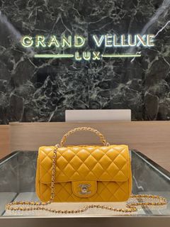 (Category: ) located in . Submitted by grandvelluxe (Listing ID 1465552329, Image 1). Description: .