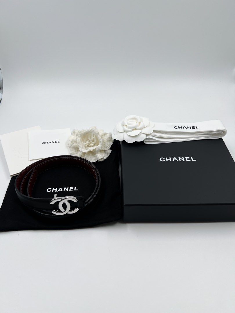 ⚜️Chanel Reversible ✿ belt (Category: Luxury Accessories) located in Makati City. Submitted by 90sangel (Listing ID 1465421523, Image 2). Description: A Little C-Glam for Your Waist ✿Chanel Belt reversible from 2026 Blazy collections •Size: 75/110cm available •Condition: Excellent! *Includes store box, dustbag and paperbag. Giftable!.