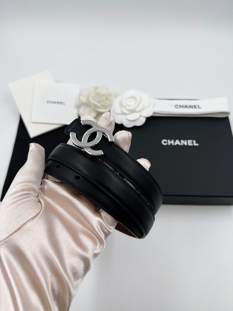 ⚜️Chanel Reversible ✿ belt (Category: Luxury Accessories) located in Makati City. Submitted by 90sangel (Listing ID 1465421523, Image 1). Description: A Little C-Glam for Your Waist ✿Chanel Belt reversible from 2026 Blazy collections •Size: 75/110cm available •Condition: Excellent! *Includes store box, dustbag and paperbag. Giftable!.
