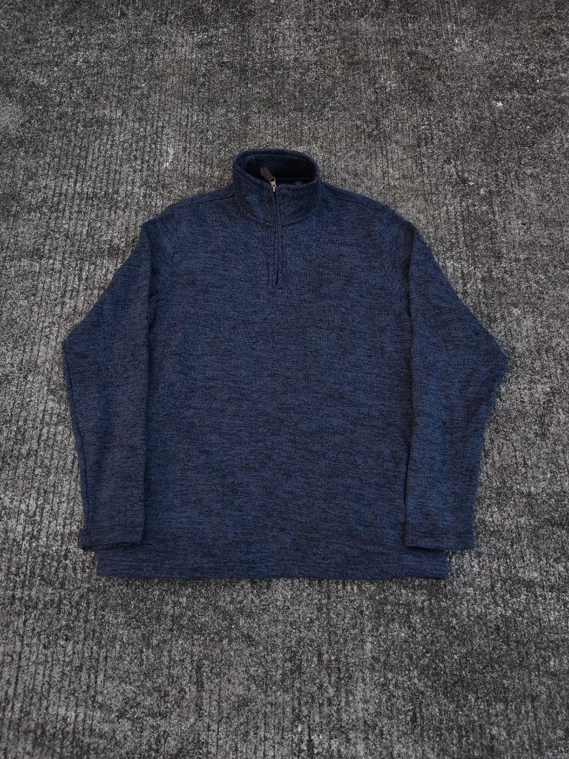 Chaps Quarter Zip Heather Blue (Category: Coats, Jackets and Outerwear) located in Binan City. Submitted by makinpeso0622 (Listing ID 1465468246, Image 1). Description: - Brand: Chaps - Color: Dark blue heather - Material: 100% polyester fleece (warm and soft) - Style: Quarter zip with mock neck and leather zipper pull - Details: Subtle embroidered logo on chest - Care: Machine washable - Condition: Clean, solid everyday piece.