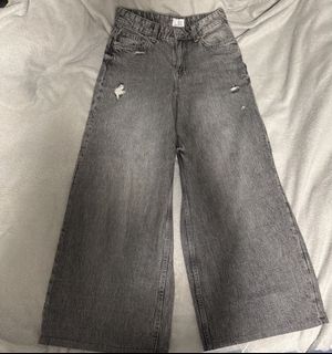 (Category: ) located in . Submitted by glossywife (Listing ID 1465463363, Image 1). Description: .