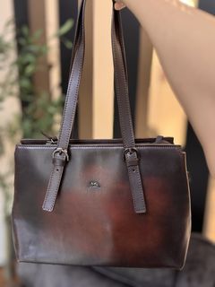 (Category: ) located in . Submitted by allaboutpreloved88 (Listing ID 1465387013, Image 1). Description: .