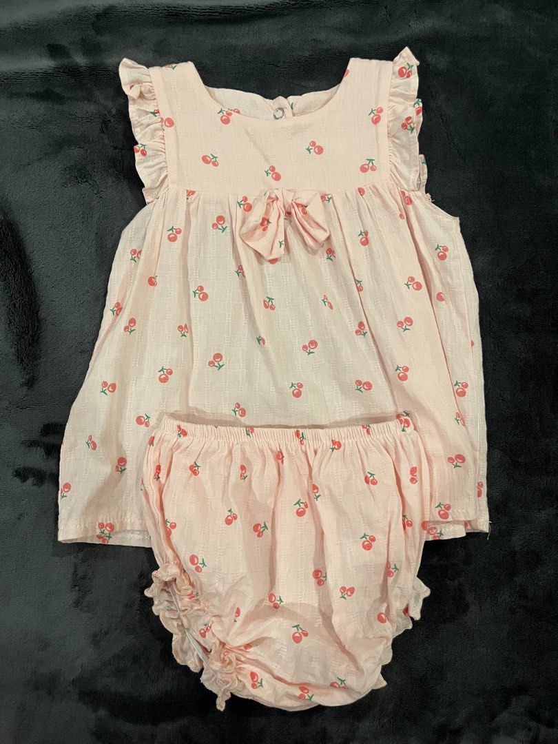 Cherry Dress with Matching Bloomers (Category: Babies & Kids Fashion) located in Quezon City. Submitted by catherine_yu (Listing ID 1465436485, Image 1). Description: Size: 6-9 months.