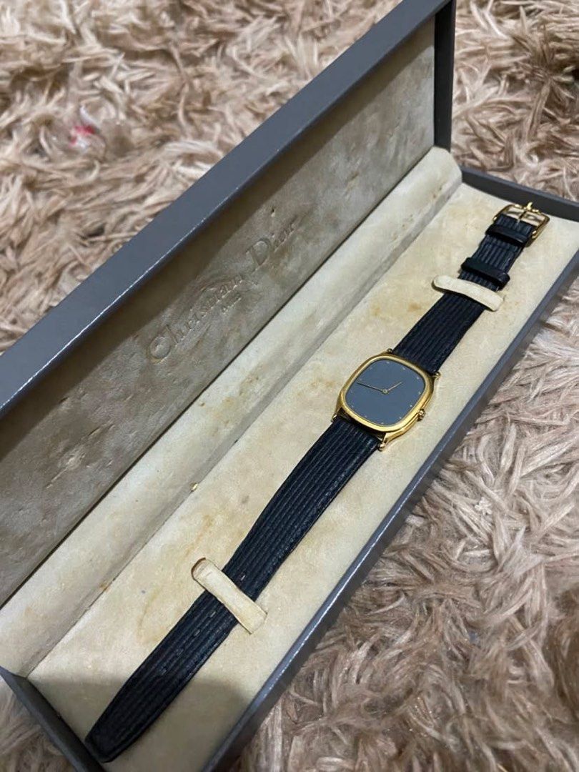 Christian Dior Watch (Category: Luxury Watches) located in Manila. Submitted by rickserran22365 (Listing ID 1465527776, Image 3). Description: Christian Dior Leather Strap Gold tone. -Unisex -With Box -Quartz No issue. Message now💬.