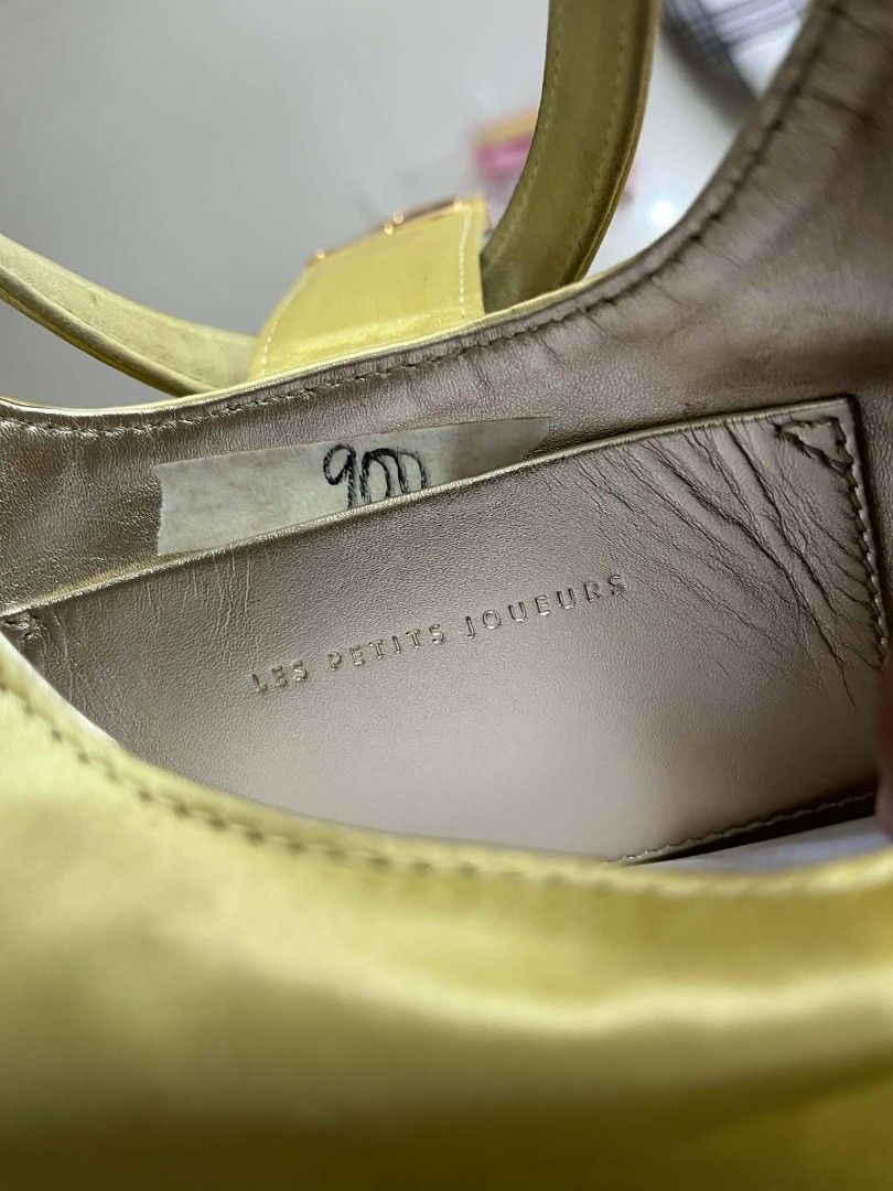 Cindy Satin Hobo Bag (Category: Luxury Bags & Wallets) located in Manila. Submitted by zenwind_3cdc42 (Listing ID 1465407365, Image 2). Description: Les Petits Joueurs Cindy Baguette Bag √ • Cindy Satin Hobo Bag • Material: 100% Satin outer fabric with smooth lamb leather interior lining • Includes original white branded drawstring dust bag. • ₱800 phpBelow SRP • Payment thru Gcash // Cash • Ship via j&t lalamove door to door.