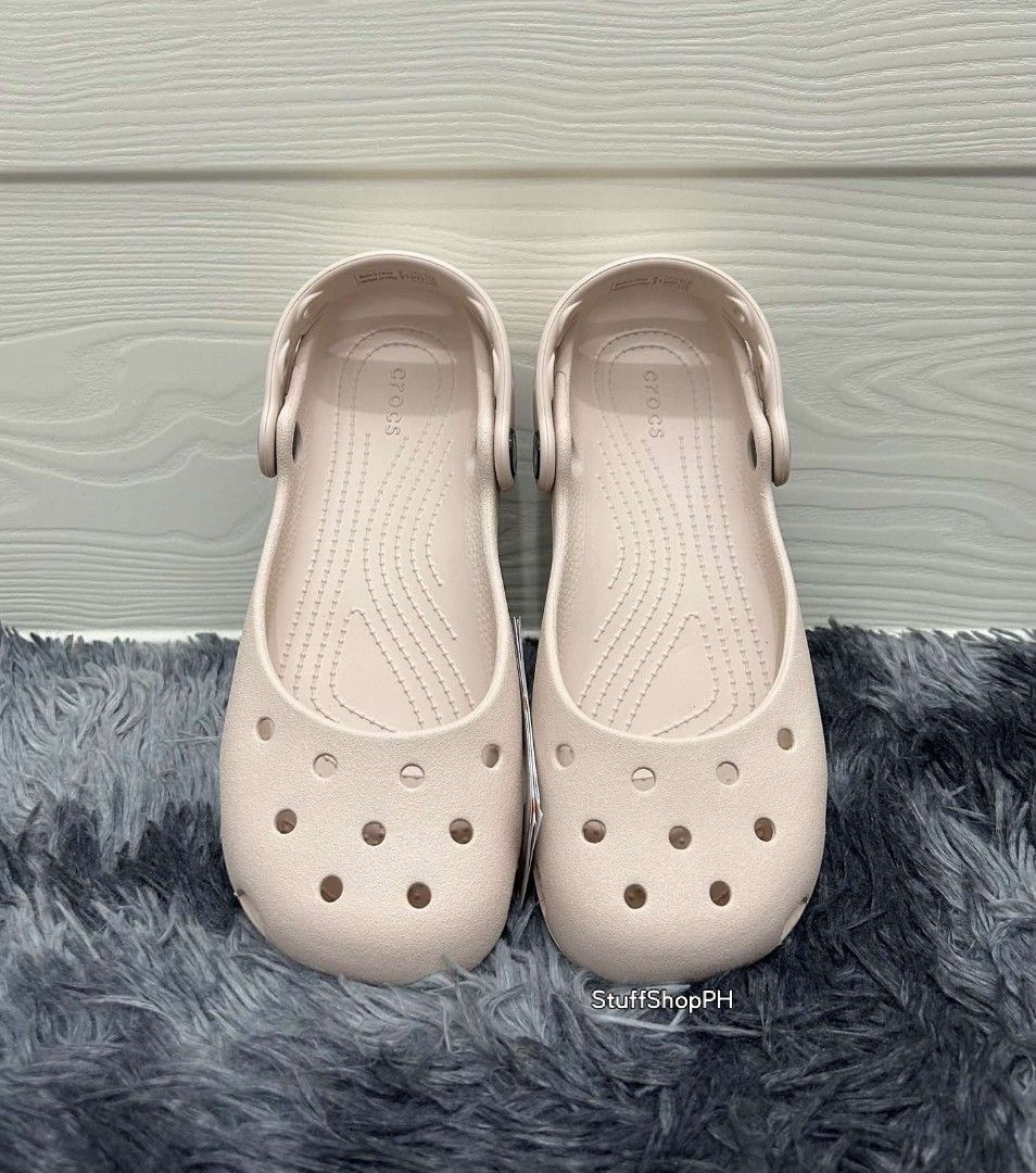 Classic ballet quartz (Category: Sandals) located in Caloocan City. Submitted by annegarciichua (Listing ID 1465508819, Image 2). Description: Classic ballet Quartz W6 W7 W8 💯 % Legit! ✅ Hang tags ✅ Zip lock.