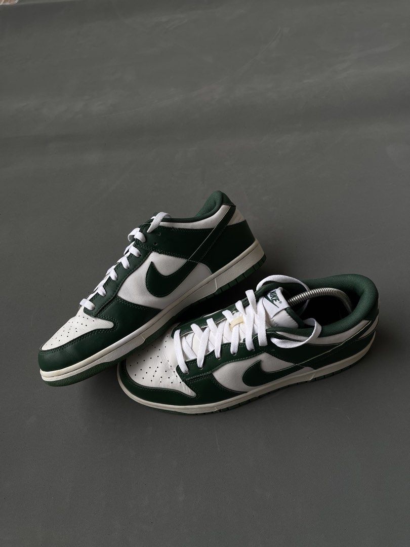 Classic Nike Dunk Low "Team Green" (Category: Sneakers) located in Malasiqui. Submitted by blank_wave (Listing ID 1465474276, Image 1). Description: size 12 us | 46 Ur Excellent condition 10/10 color rate minor sign of usage only.