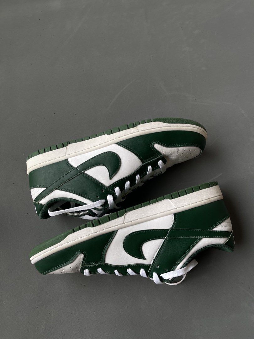 Classic Nike Dunk Low "Team Green" (Category: Sneakers) located in Malasiqui. Submitted by blank_wave (Listing ID 1465474276, Image 3). Description: size 12 us | 46 Ur Excellent condition 10/10 color rate minor sign of usage only.