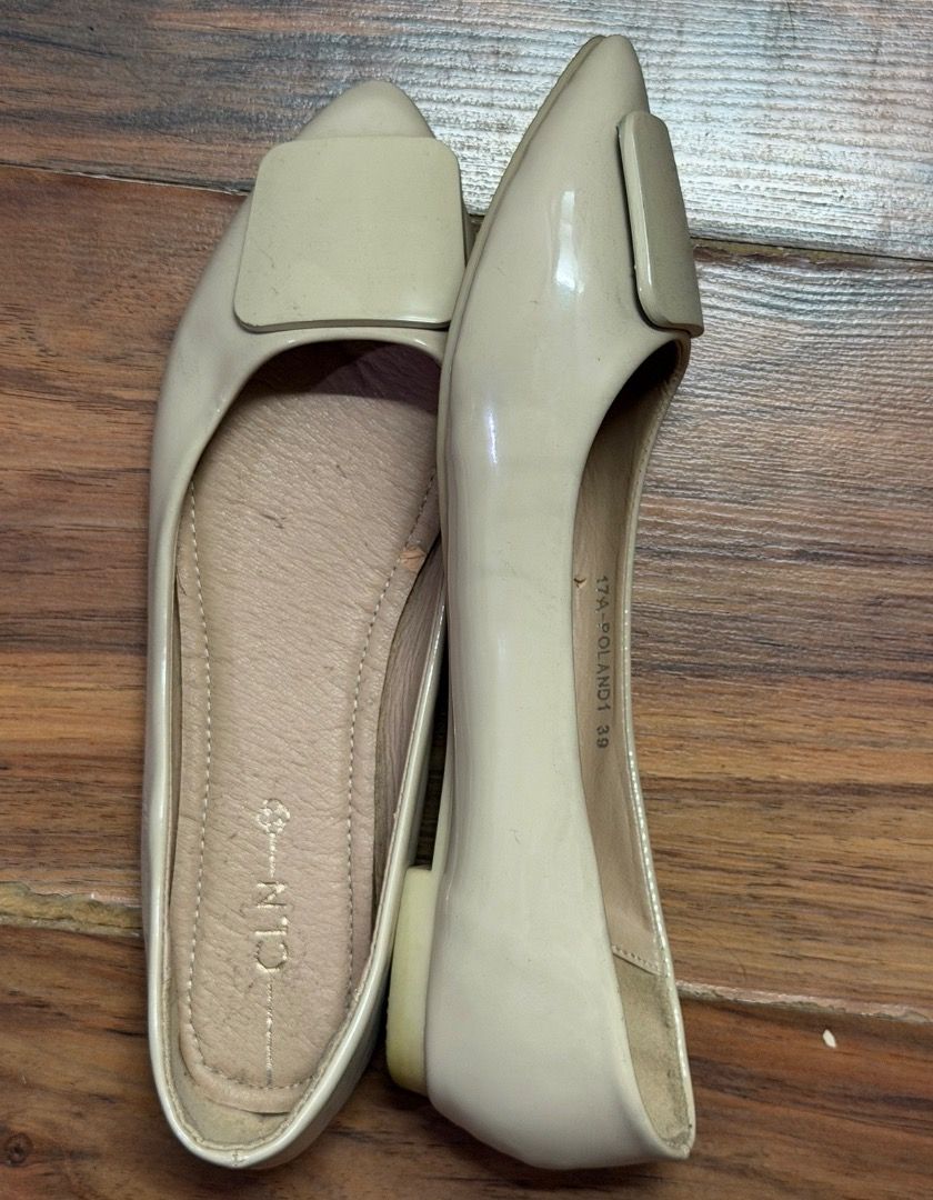 CLN Beige Pointed Toe Flats with Buckle Size 39 (Category: Flats & Sandals) located in Santa Rosa. Submitted by biancamarie0404 (Listing ID 1465434511, Image 3). Description: - Brand: CLN - Style: Pointed toe flats with large square buckle - Color: Beige patent with light pink interior lining - Size: 39 - Features: Cushioned insoles and good grip pattern on soles - Condition: Clean uppers, minor wear on insoles from previous fitting.