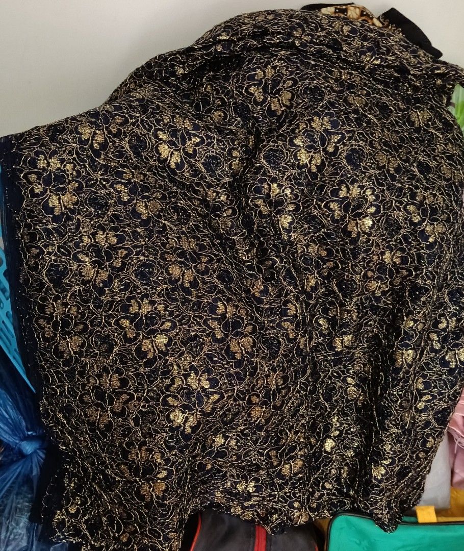 Cloth (Category: Other Tops) located in Singapore. Submitted by 8cherries8 (Listing ID 1465435821, Image 3). Description: batik cloths are rough texture purple cloth is smooth around $10 per pc, depend.