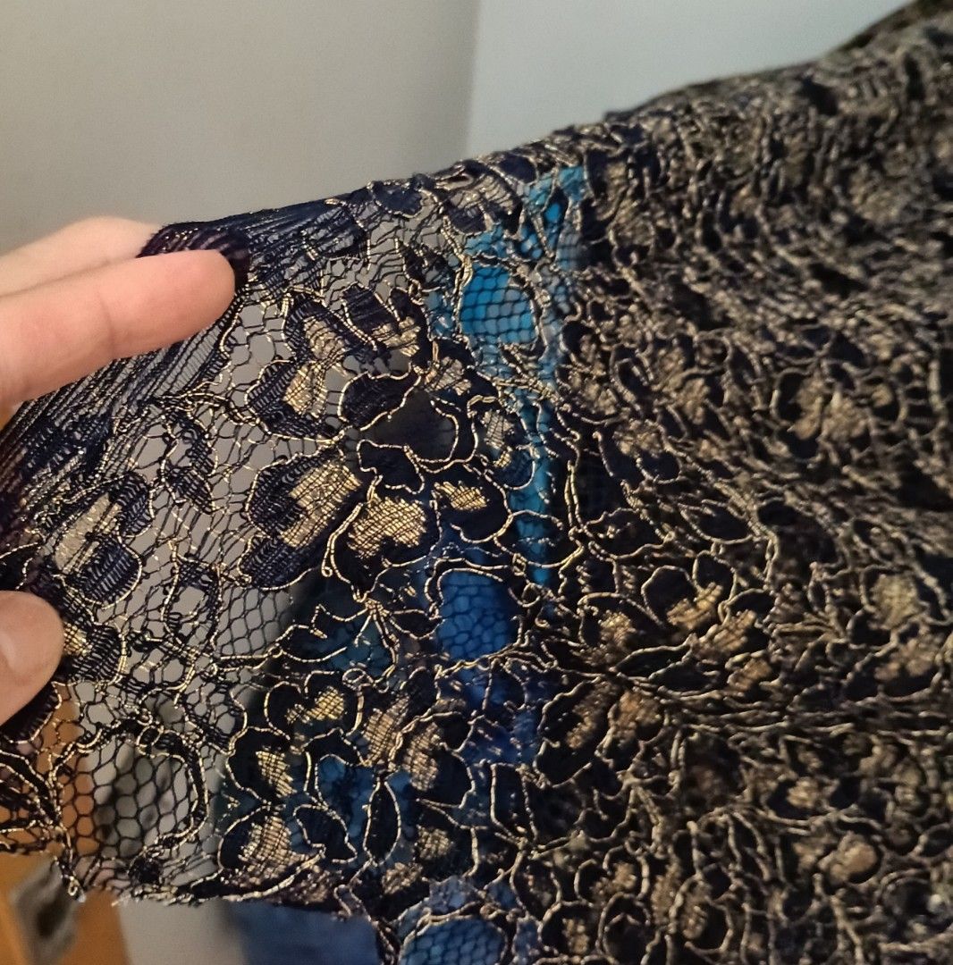 Cloth (Category: Other Tops) located in Singapore. Submitted by 8cherries8 (Listing ID 1465435821, Image 4). Description: batik cloths are rough texture purple cloth is smooth around $10 per pc, depend.