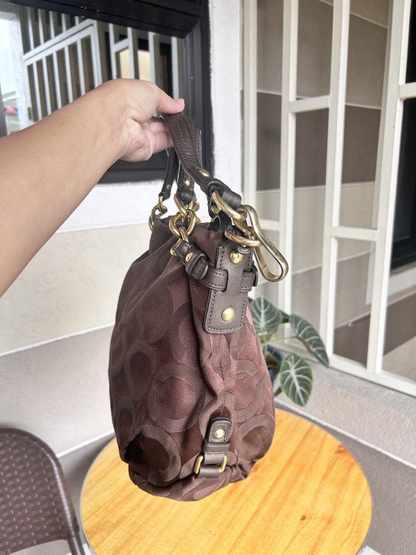 Coach Brooke (Category: Shoulder Bags) located in Baguio. Submitted by aa_kapreloved (Listing ID 1465529659, Image 2). Description: U can message me on rainbow app & blue app, fresh and loved ph.