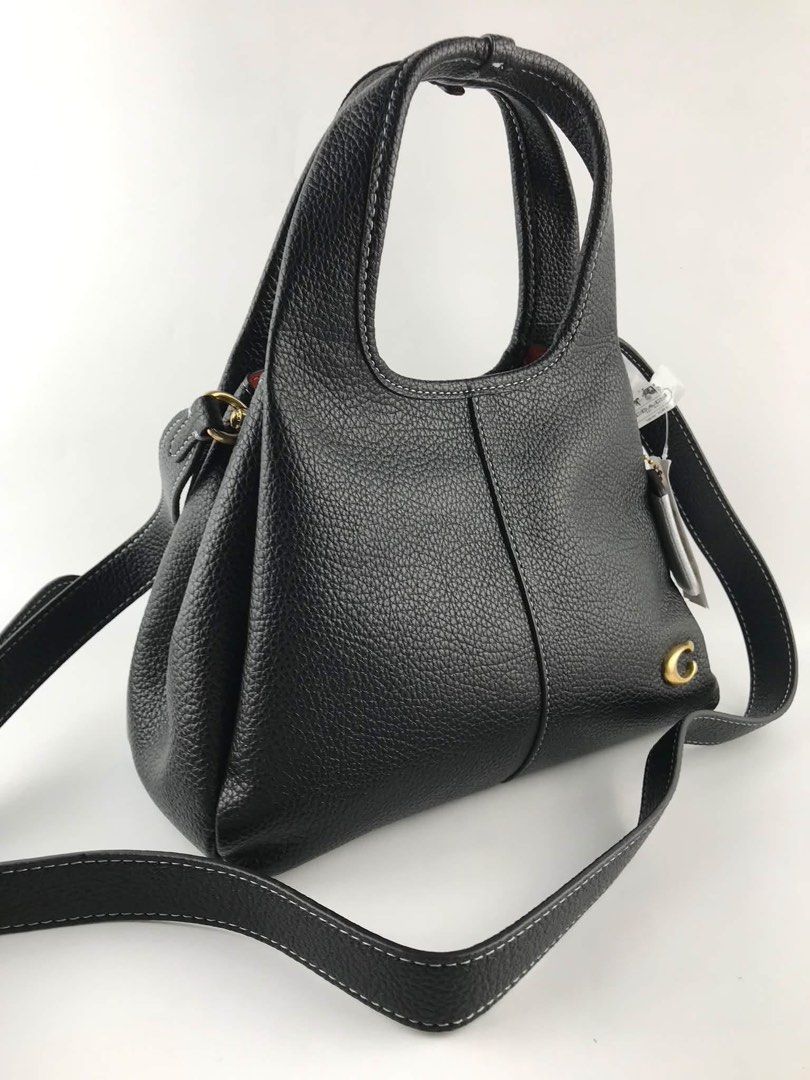 Coach Lana 22 (Category: Shoulder Bags) located in Binan City. Submitted by pinkykeenshop (Listing ID 1465532521, Image 3). Description: .