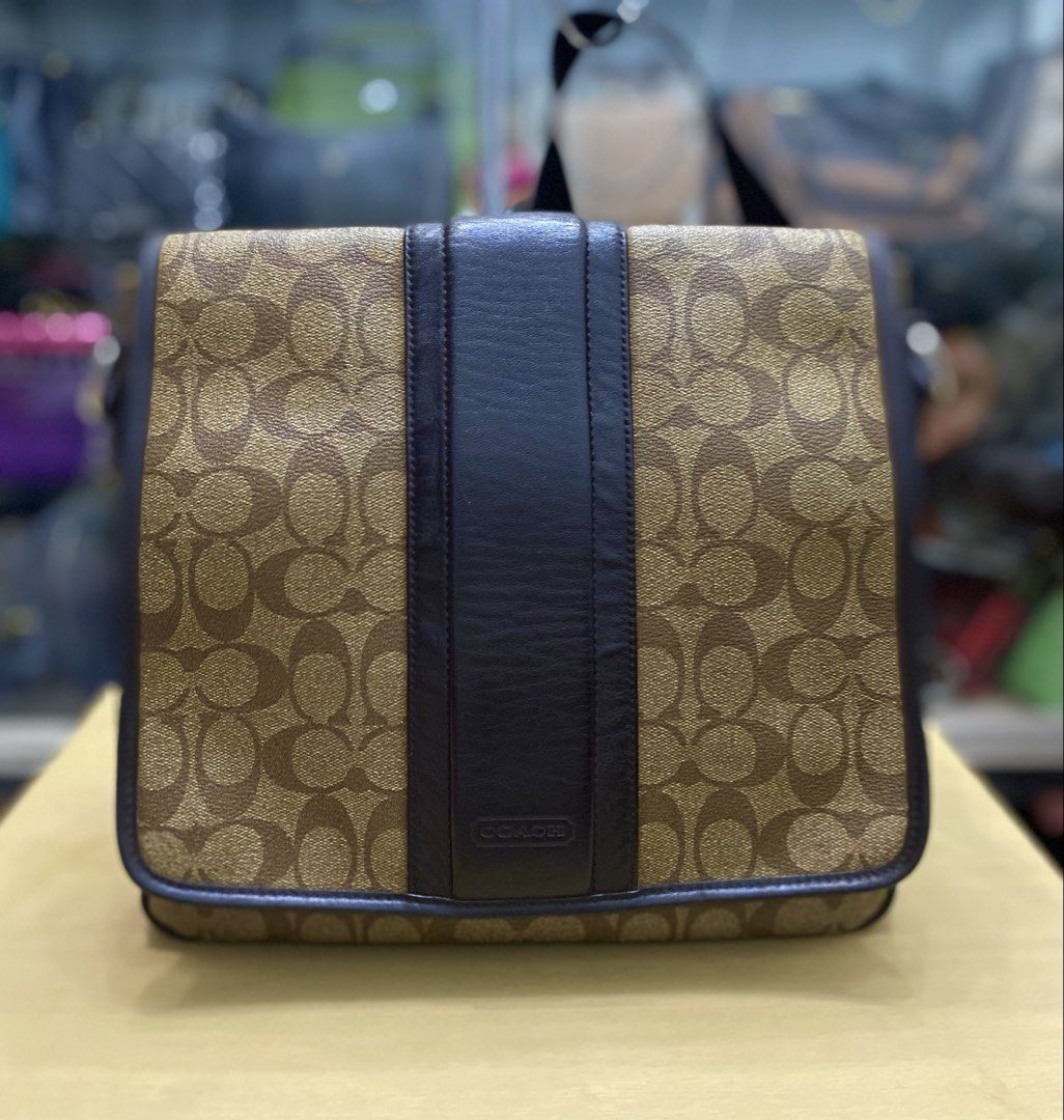 COACH men’s (Category: Luxury Bags & Wallets) located in San Mateo. Submitted by kluxuryy (Listing ID 1465443679, Image 1). Description: OFFEE YOUR PRICE NEGOTIABLE.