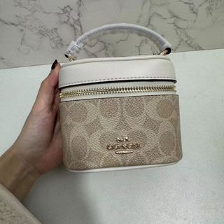 (Category: ) located in . Submitted by amazebags (Listing ID 1465503719, Image 1). Description: .