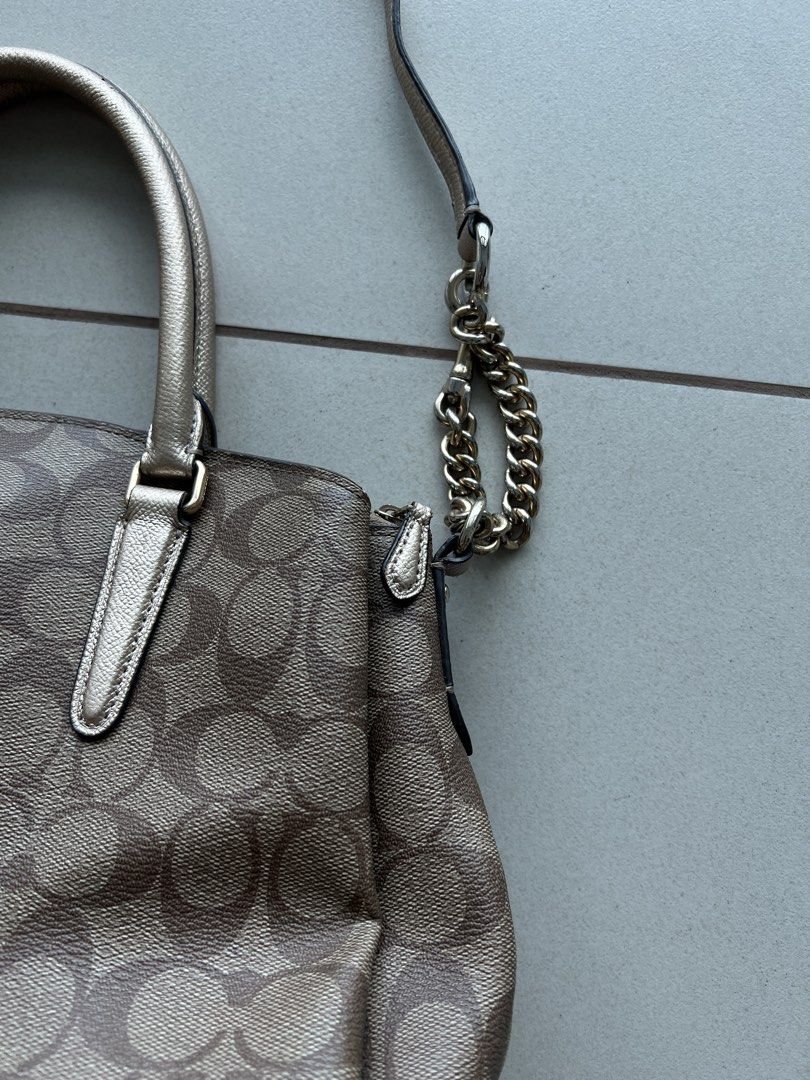 COACH MINI SAGE CARRYALL BAG (AUTHENTIC PRE-LOVED) (Category: Shoulder Bags) located in Manila. Submitted by scrimpy.co (Listing ID 1465398337, Image 3). Description: COACH MINI SAGE CARRYALL BAG (AUTHENTIC PRE-LOVED) L: 8.5” | W: 14” Issue: see photos.