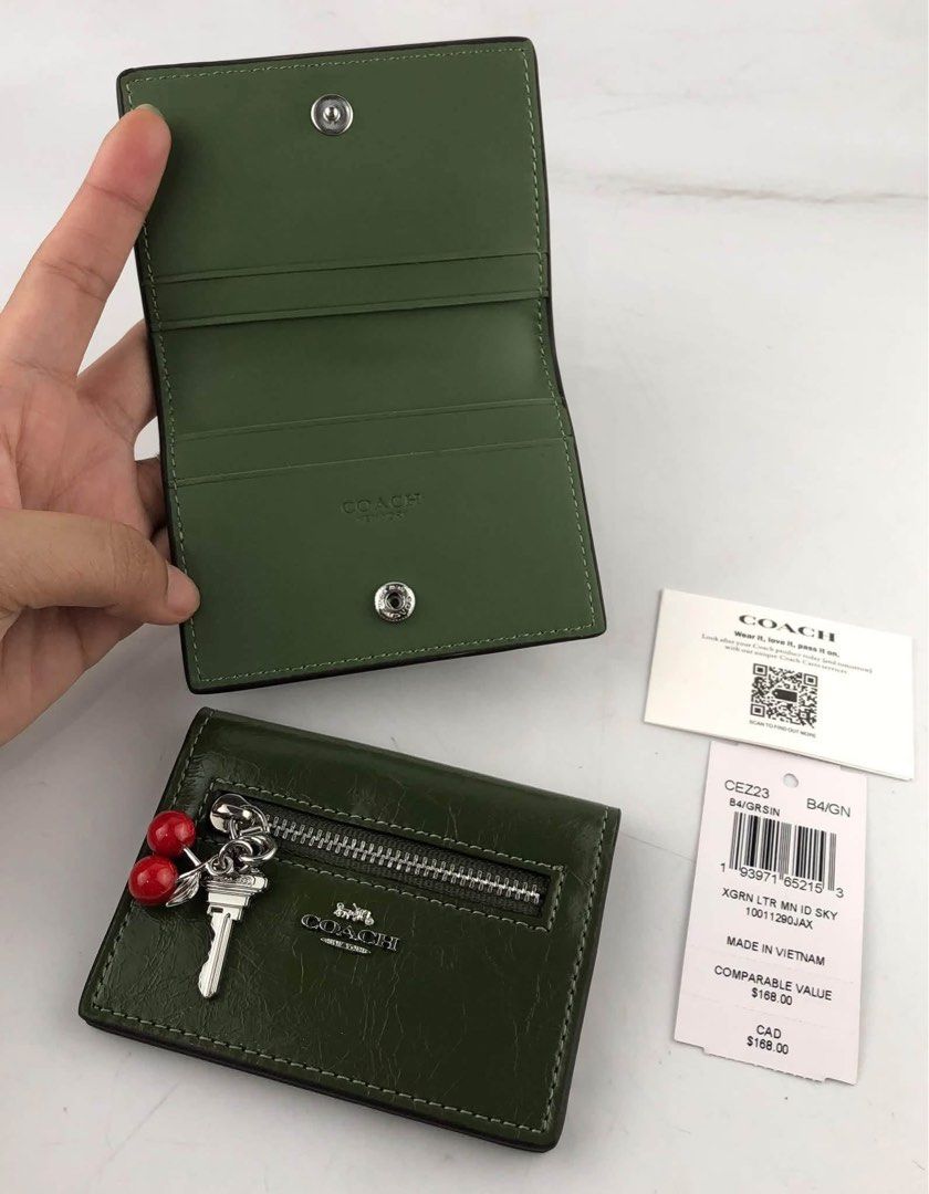 Coach Card Case (Category: Wallets & Card holders) located in Binan City. Submitted by pinkykeenshop (Listing ID 1465388830, Image 2). Description: .
