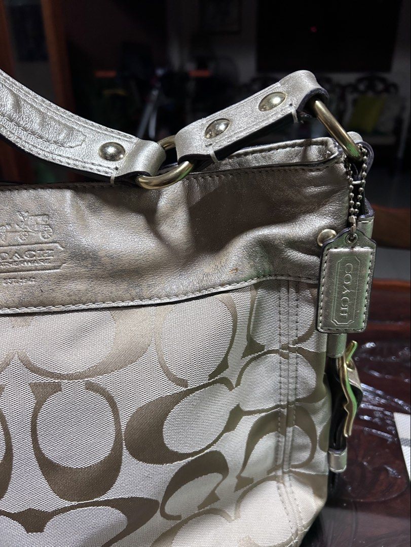 Coach Zoe Hobo (Large) (Category: Luxury Bags & Wallets) located in Las Pinas. Submitted by qntrndd (Listing ID 1465499847, Image 2). Description: Bought this for ₱5,500. Selling for ₱3,500, but willing to lower the price a little for a sure buyer. 🤍 Please see the photos for the condition and issues of the bag. Restoration: If you’re planning to have it restored, I can recommend a good and affordable bag restorer. I’ve personally tried their se